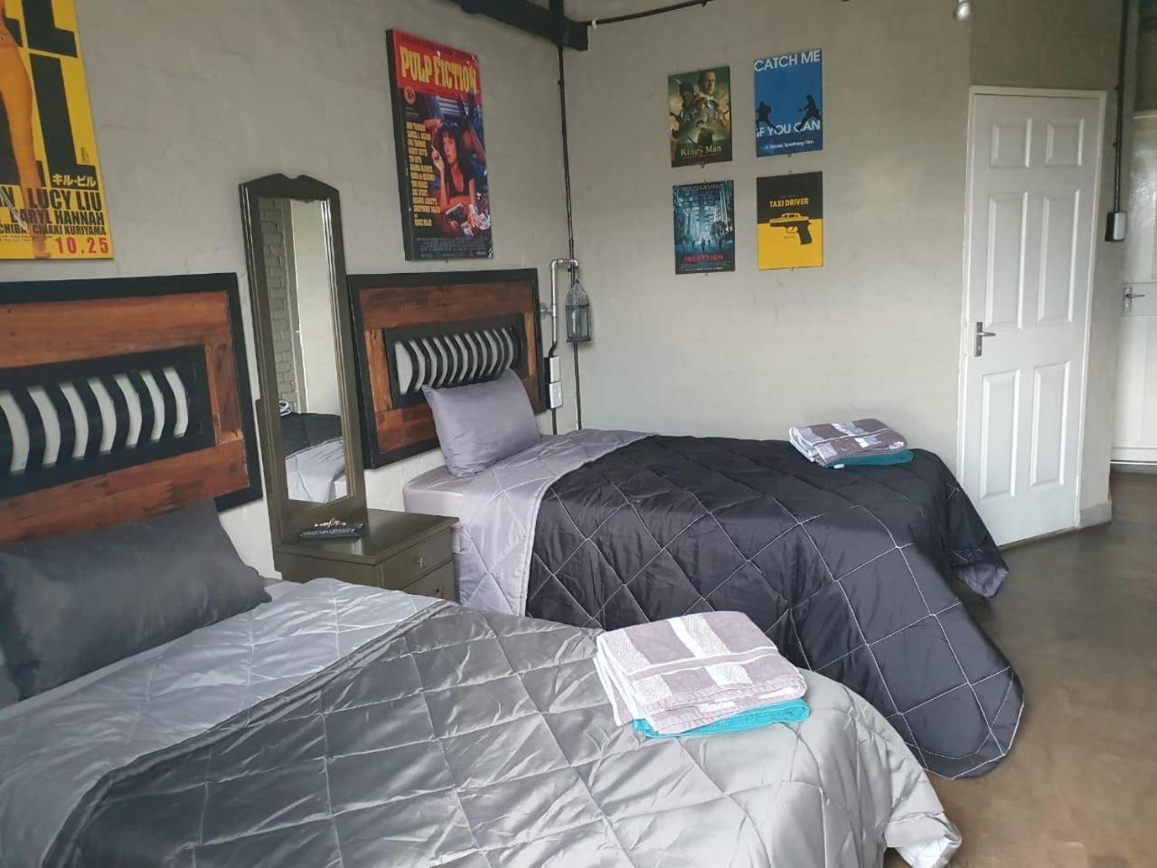 At Ease Road Lodge Zeerust Zimmer foto